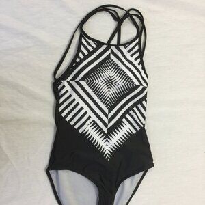 🦜  WOMENS SWIMSUIT ONE PIECE SIZE S 🦜